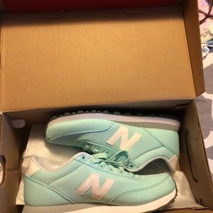 New balance shoes